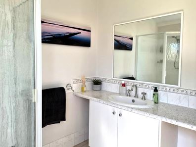 4 Largs Way, Port Kennedy WA 6172