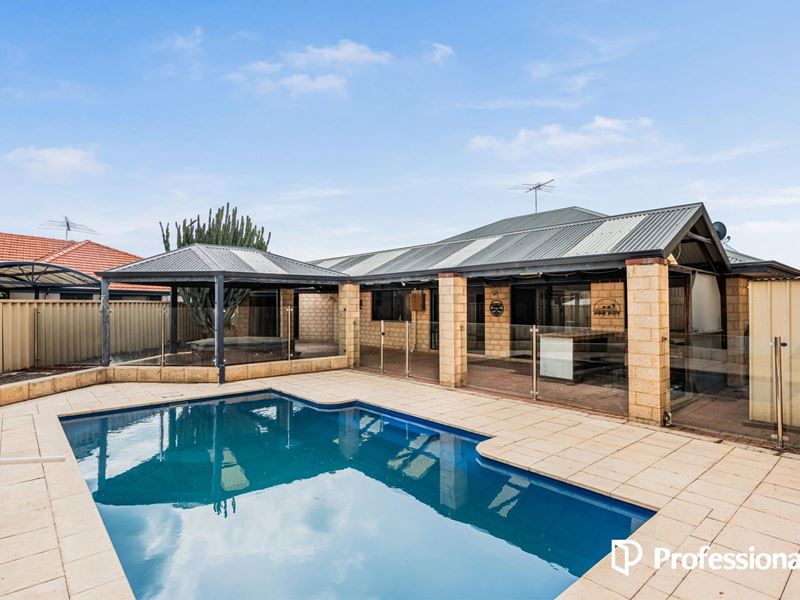 34 Stormbird Loop, Currambine WA 6028