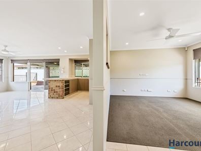 44 Viridian Drive, Banksia Grove WA 6031