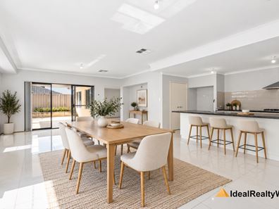 16 Laggan Road, Canning Vale WA 6155