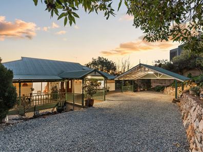 98 Kalamunda Road, Kalamunda WA 6076