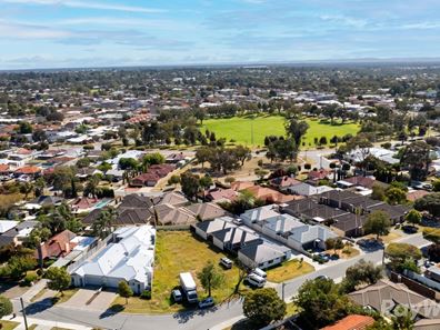 1 Burdham Way, Balga WA 6061