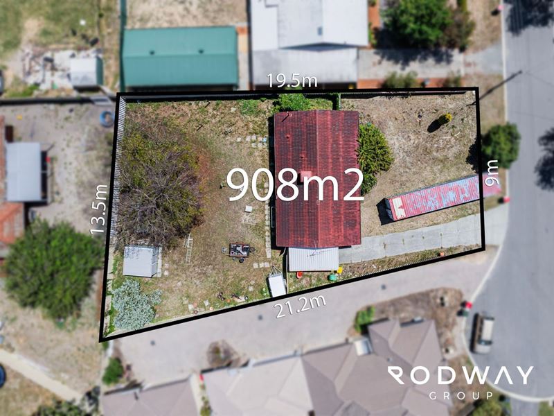 13 Drayton Court, Kelmscott WA 6111