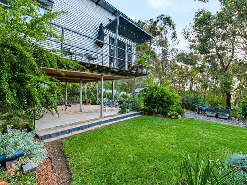 42 Dunnet Road, Nannup WA 6275