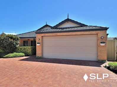 2/8 Haigh Road, Canning Vale WA 6155