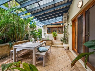 12 James Street, Shenton Park WA 6008