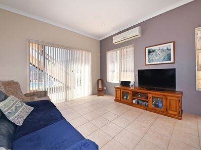 17 Ferndale Corner, Mindarie WA 6030