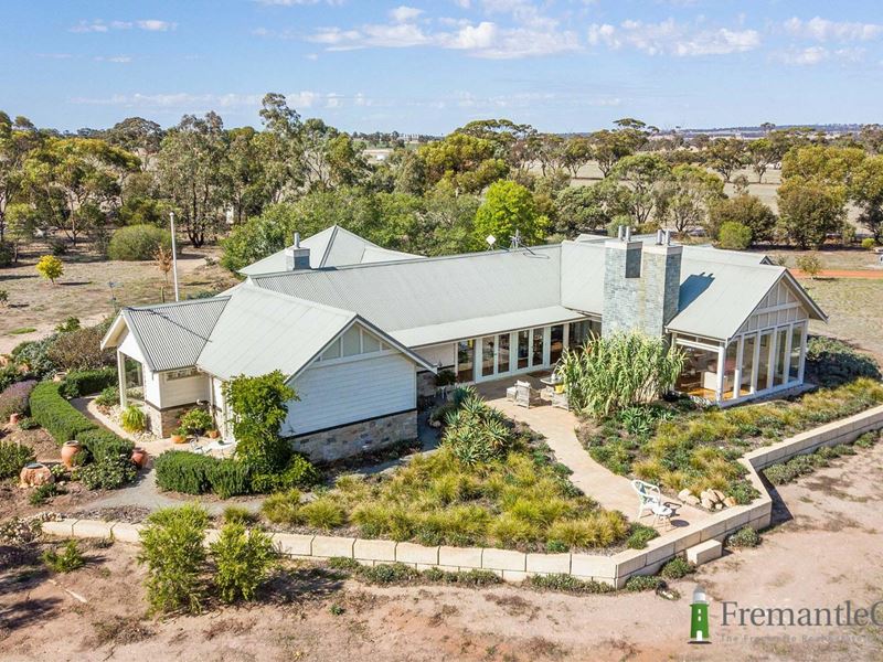 107 Chillicup Rd, Broomehill Village WA 6318