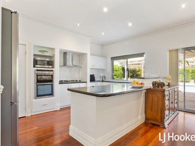55 Sandringham Promenade, Canning Vale WA 6155