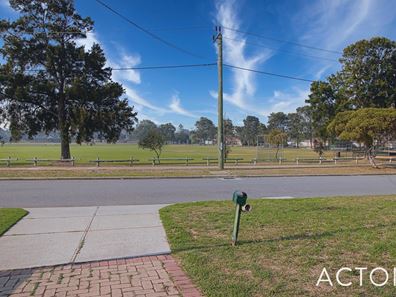 9 Helena Road, Cooloongup WA 6168