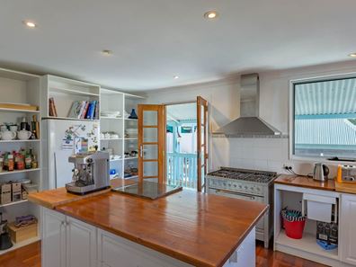 2/60 Janis Street, Halls Head WA 6210