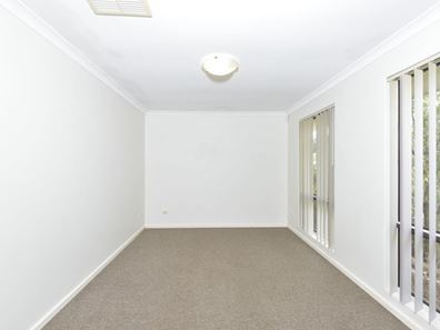 1 Tiree St, Seville Grove WA 6112