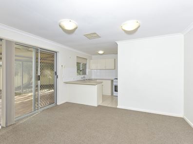 1 Tiree St, Seville Grove WA 6112