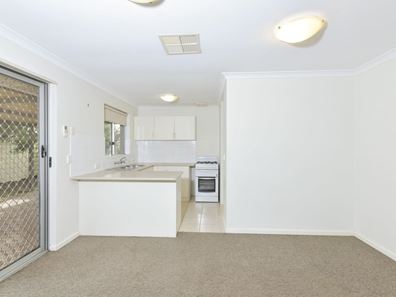 1 Tiree St, Seville Grove WA 6112
