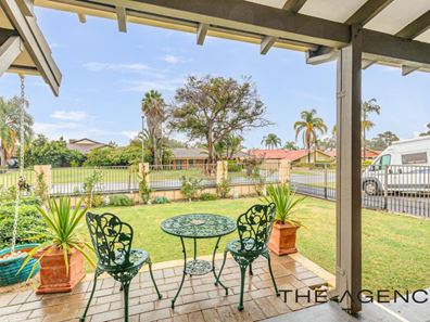 19 Crusader Drive, Thornlie WA 6108