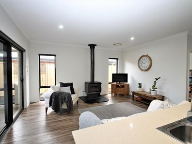 51 Sherwood Road, Australind WA 6233