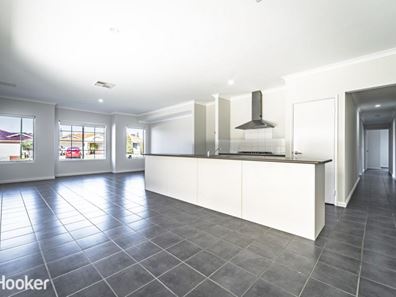 4B Sorelle Way, Port Kennedy WA 6172