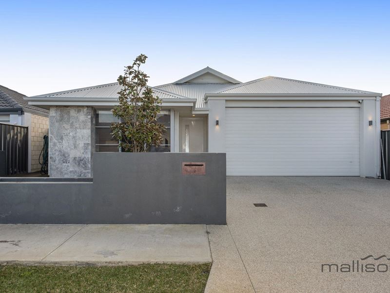 20 Rhone Way, Piara Waters WA 6112
