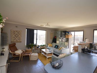 4/67-69 Braemore Street, Seville Grove WA 6112