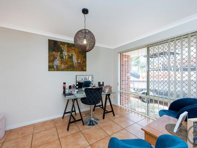 46 Portmarnock Circle, Halls Head WA 6210