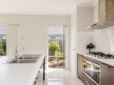 57 Wellman Avenue, Piara Waters WA 6112