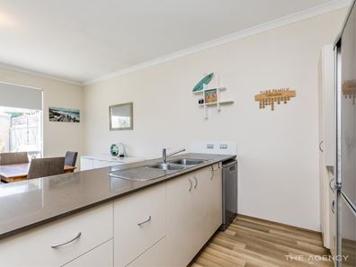 33 Elsbury Approach, Clarkson WA 6030