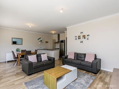 33 Elsbury Approach, Clarkson WA 6030