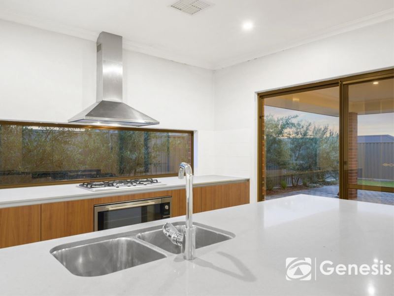 9 Exeter Court, Piara Waters WA 6112
