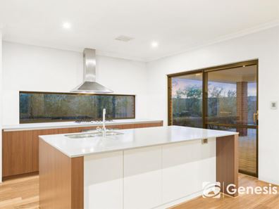 9 Exeter Court, Piara Waters WA 6112