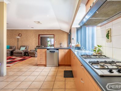 3 The Ridge, Halls Head WA 6210