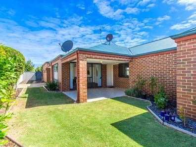 114 Fisher St, Rockingham WA 6168