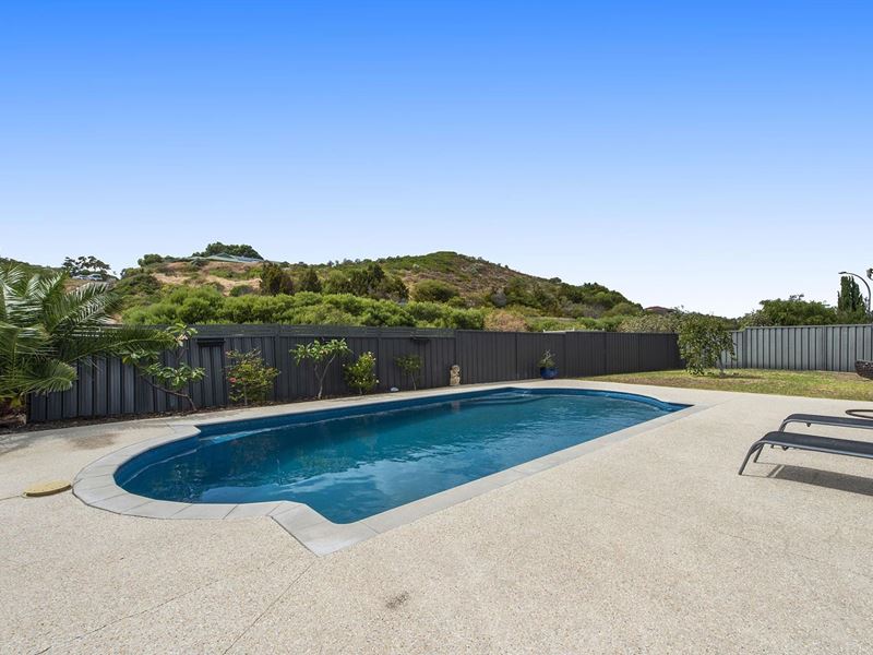 81 Blue Fin Drive, Golden Bay
