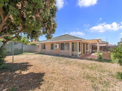 61 Montebourg Meander, Port Kennedy WA 6172