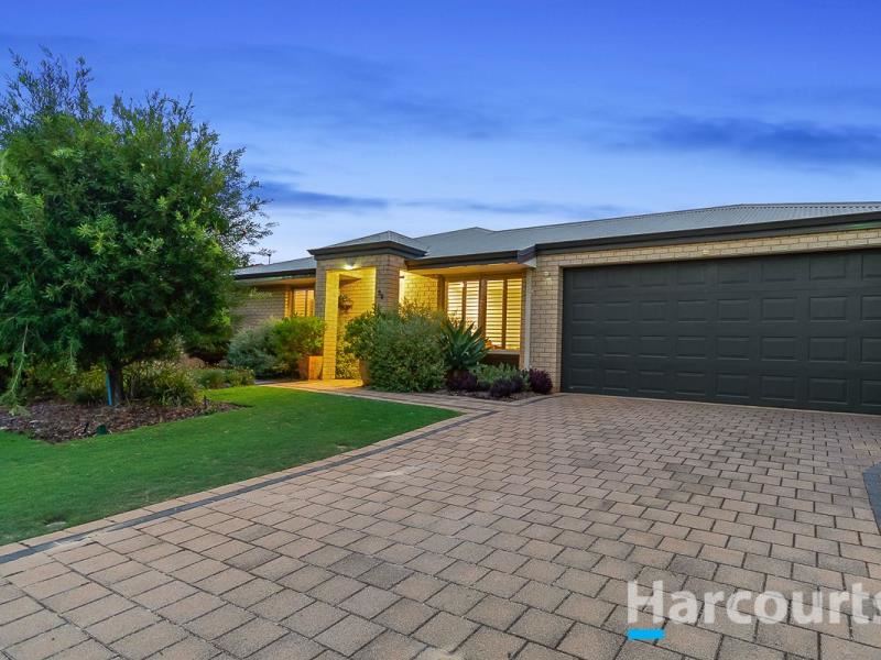 39 Stormbird Loop, Currambine