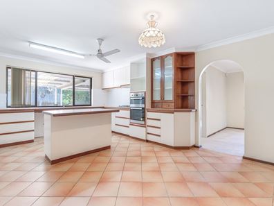 19 Warrigal Way, Greenwood WA 6024