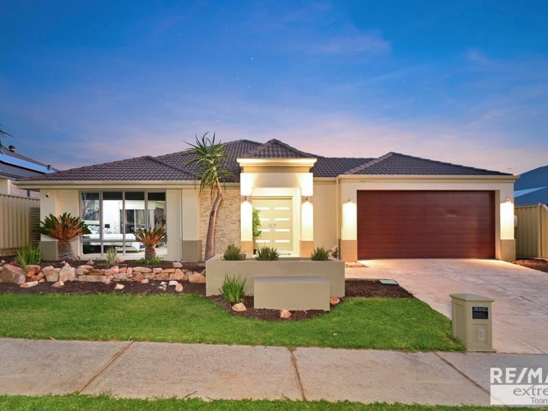 8 Leighton Gardens, Tapping