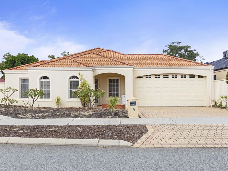 9 Elyard Crescent, Stirling