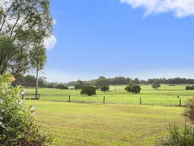 32 Bussell Highway, Cowaramup WA 6284