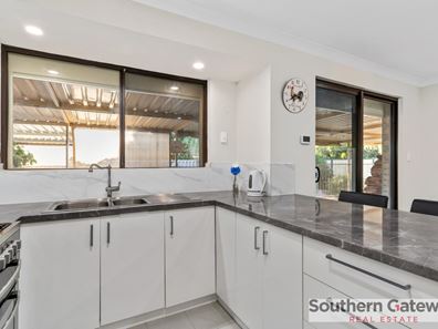 16 Dancy Way, Seville Grove WA 6112