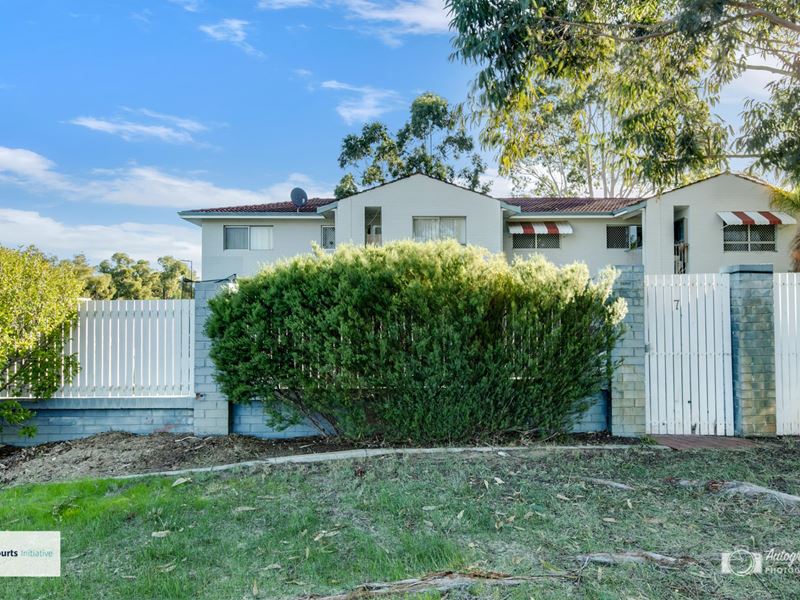 7/26 Salcott Road, Girrawheen WA 6064