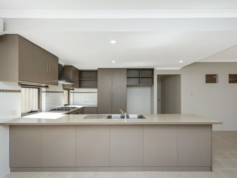 3 Santana Street, Shoalwater