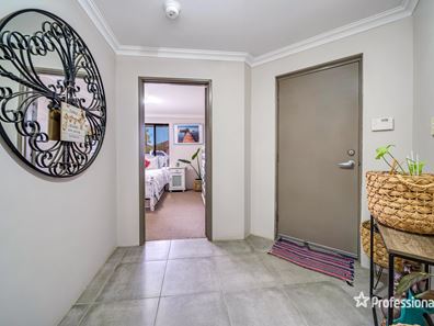 5 Parnham Avenue, Ellenbrook WA 6069