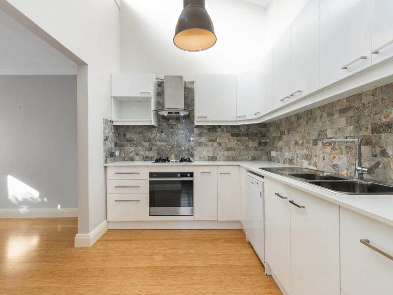 1/223 Harborne Street, Wembley