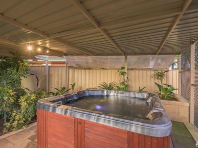 14 Cosgrove Court, Seville Grove WA 6112