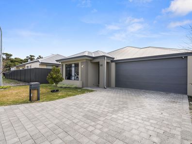 30 Roundhill Road, Aveley WA 6069