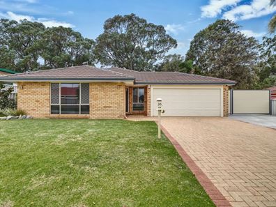 26 Rothesay Court, Cooloongup WA 6168