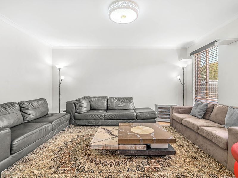 30 Storey Road, Thornlie WA 6108