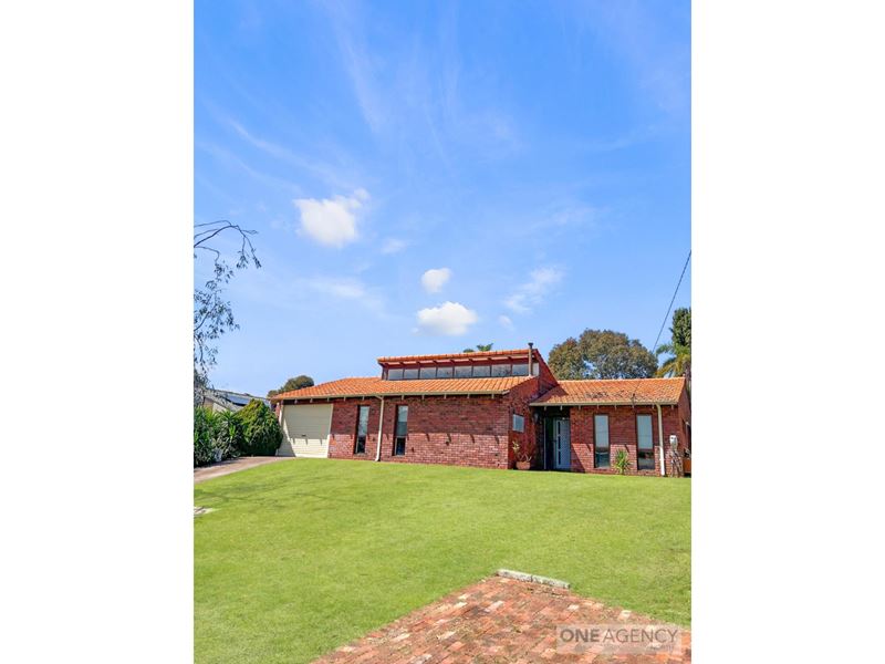 10 Lorraine Street, Carine