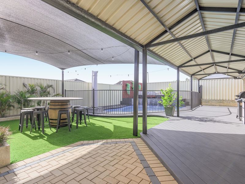 6 Yirel Close, Bertram