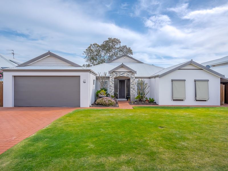 12 Carnarvon Way, Erskine